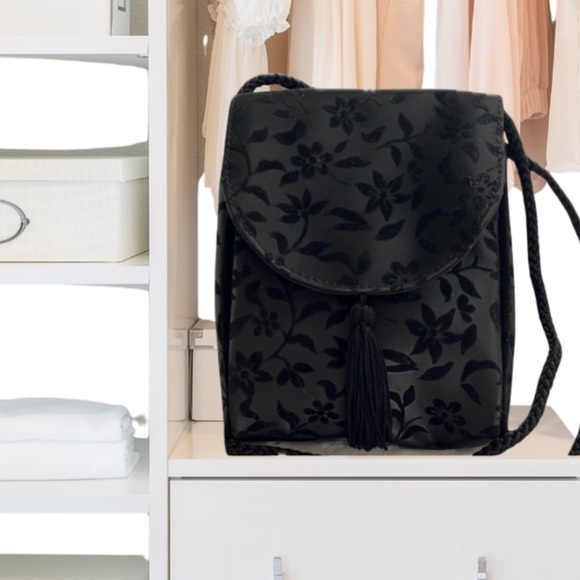 Avon black shoulder evening satin and crushed velvet satchel - Picture 1 of 7